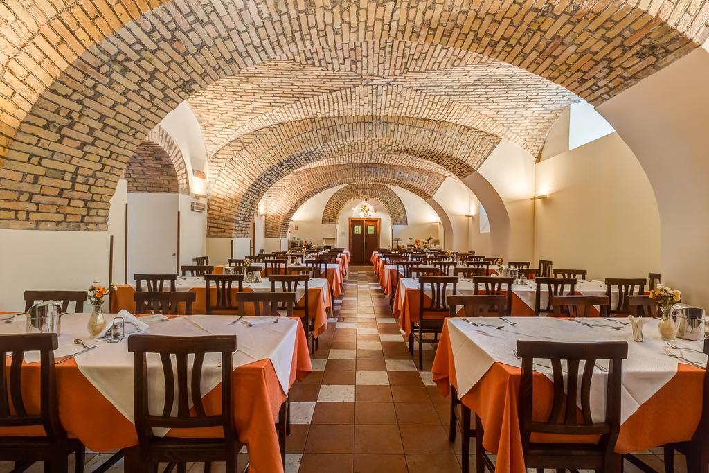 Domus Carmelitana Otel Roma Dış mekan fotoğraf