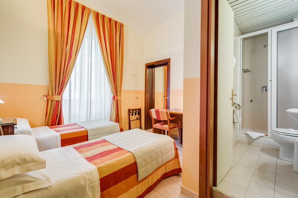 Domus Carmelitana Otel Roma Dış mekan fotoğraf