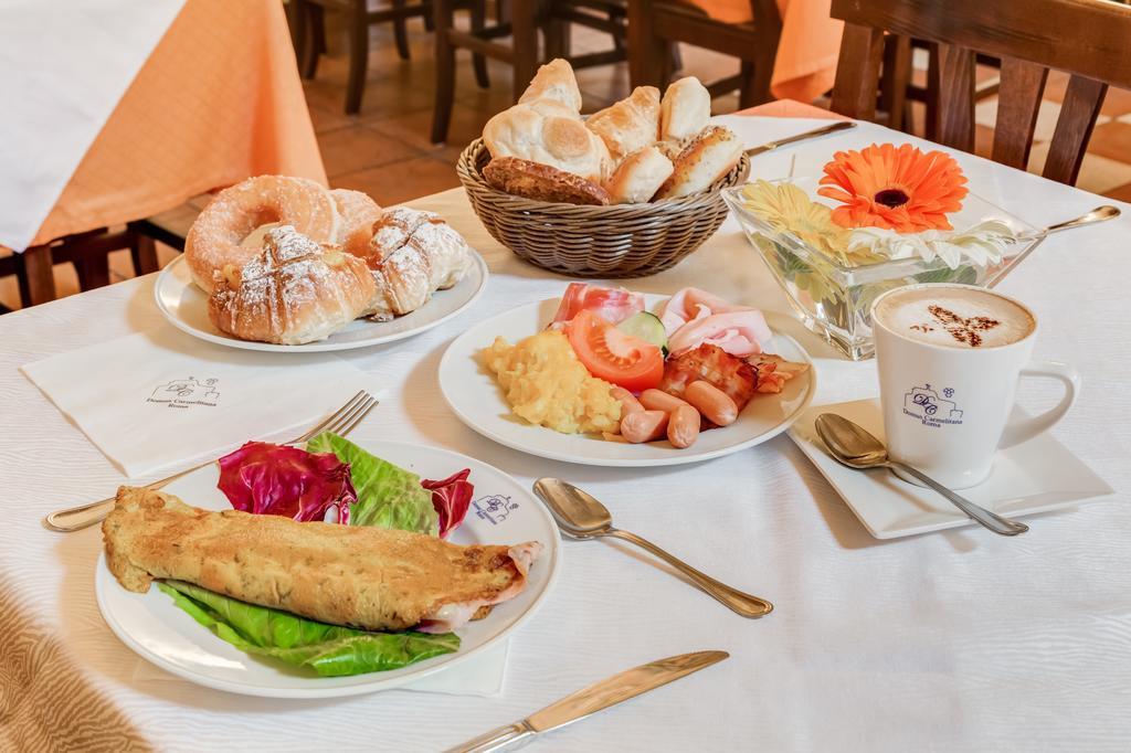 Domus Carmelitana Otel Roma Dış mekan fotoğraf