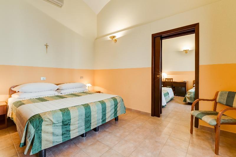Domus Carmelitana Otel Roma Dış mekan fotoğraf