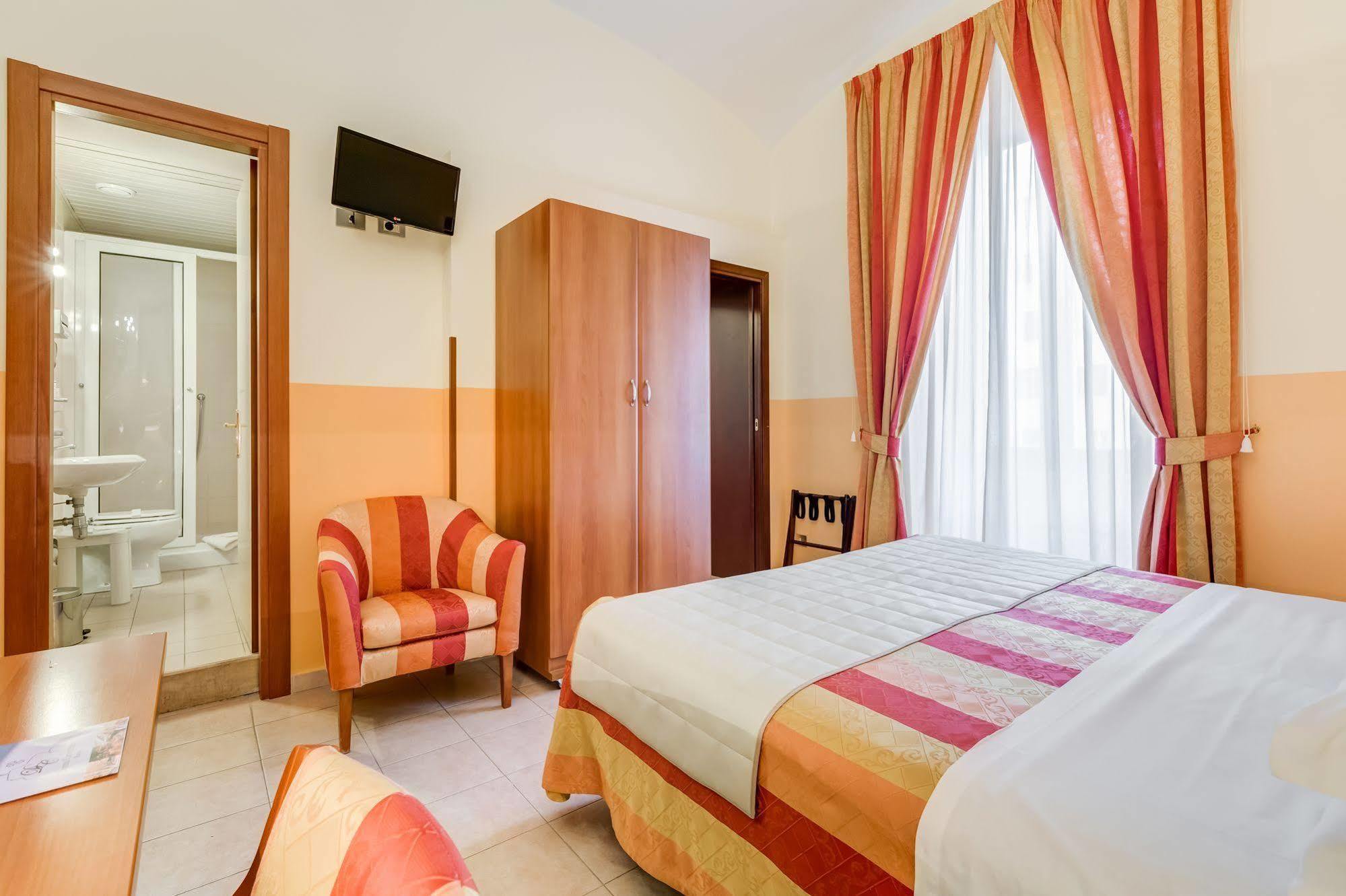 Domus Carmelitana Otel Roma Dış mekan fotoğraf